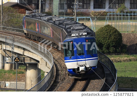 [Chizu Express] HOT7000 Series Limited Express "Super Hakuto" (Chizu Line: Sayo - Hirafuku) 125877821