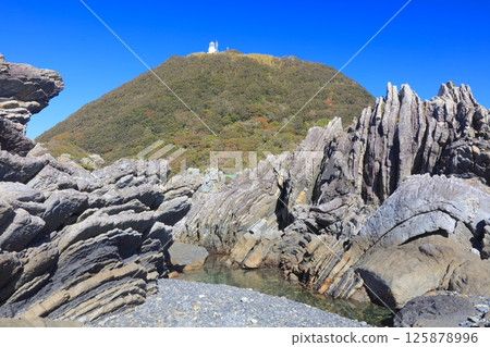 室戶岬燈塔與神城濱海灘/世界地質公園的隆起地層 125878996