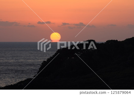 從足摺岬燈塔觀賞達摩日落 / 日本50座燈塔 / 足摺宇和國立公園 125879064