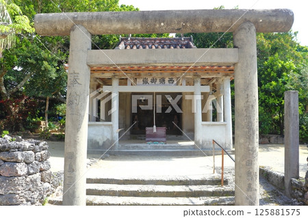 竹富島的守護神－西戶禦岳 125881575