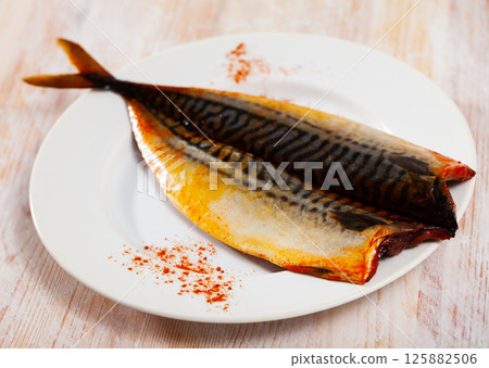 Smoked mackerel with paprika 125882506