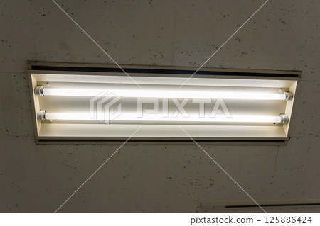 Ceiling lighting 125886424