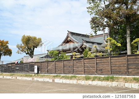 Ako Castle - Exterior of Oishi Shrine Ako Castle - Exterior of Oishi Shrine 125887563