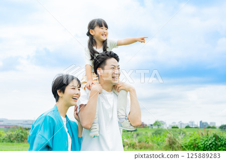 一個家庭 一個家庭 125889283