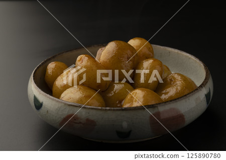 帶皮燉小土豆 125890780