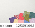 使用摺紙的背景材料 125891098