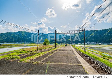 View from the platform at Yogo Station on the Hokuriku Main Line, Yogo Town, Nagahama City, Shiga Prefecture View from the platform at Yogo Station on the Hokuriku Main Line, Yogo Town, Nagahama City, Shiga Prefecture 125891178
