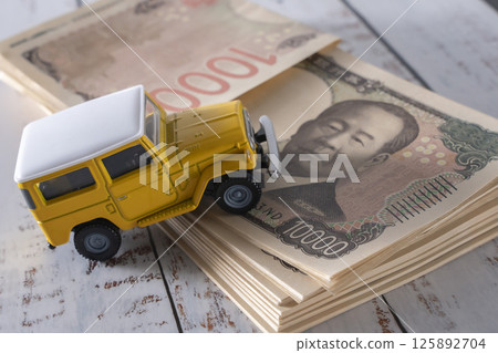 金錢和SUV 125892704