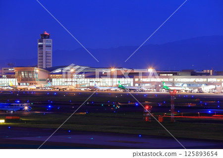 [Fukuoka Prefecture] Night view of Fukuoka Airport (Fukuoka Airport International Terminal) 125893654