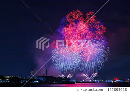 橫濱智能節：夜空中的煙火 125895618