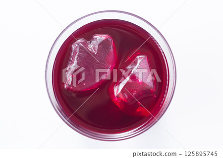 Shiso juice 125895745