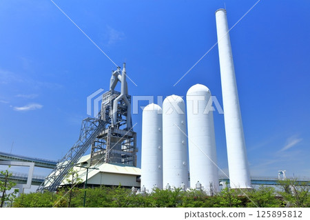 [Fukuoka Prefecture] The ruins of Higashida No. 1 blast furnace on a clear day 125895812