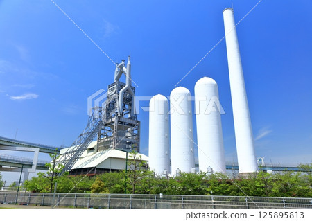 [Fukuoka Prefecture] The ruins of Higashida No. 1 blast furnace on a clear day 125895813