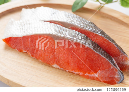 三文魚三文魚片 三文魚三文魚片 125896269