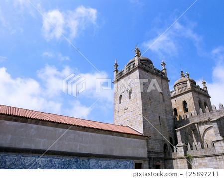 Porto Cathedral and blue sky (Portugal) Porto Cathedral and blue sky (Portugal) 125897211