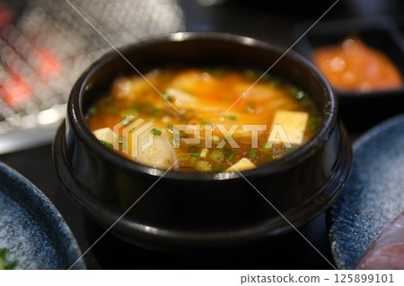 Soup tofu bowl Miso soup, a typical Japanese soup, ingredients are miso (season 125899101