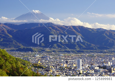 Fuji as seen from Wada Pass in Kofu in autumn Fuji as seen from Wada Pass in Kofu in autumn 125899981