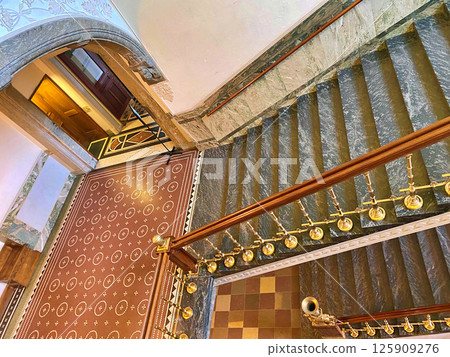 Interior of the Great Hall of Copenhagen City Hall. The current building was inaugurated in 1905 125909276