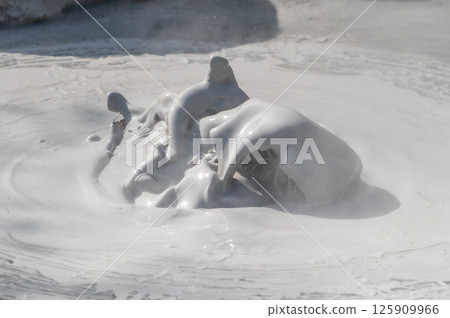 Earth art? Beppu Priest Hell 125909966