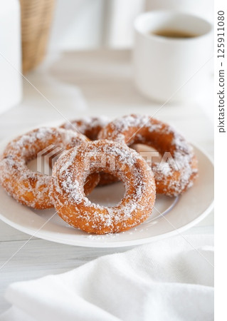 油炸圈餅 油炸圈餅 125911080