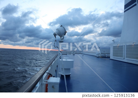 從渡輪到達的陸地：太平洋 125913136