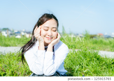 High school girl portrait High school girl portrait 125915765