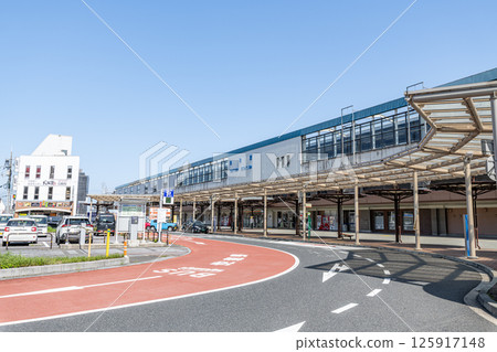 JR Tottori Station (South Exit) on a clear day in Tottori City, Tottori Prefecture JR Tottori Station (South Exit) on a clear day in Tottori City, Tottori Prefecture 125917148