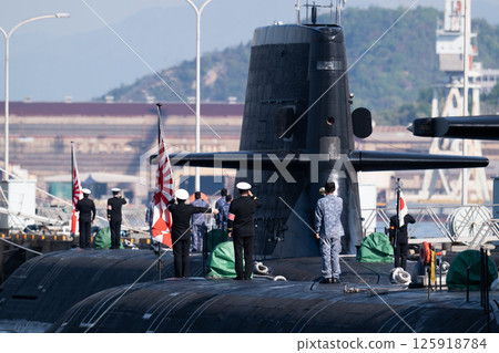 Raising the Self-Defense Force flag on a submarine Raising the Self-Defense Force flag on a submarine 125918784