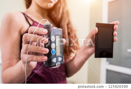 Medical device for glucose check. Continuous glucose monitoring pod. Medical device for glucose check. Continuous glucose monitoring pod. 125920390