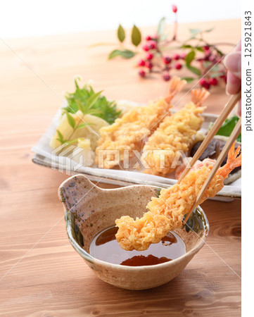 什錦天婦羅（蝦、香菇、胡蘿蔔、洋蔥、紫蘇葉） 125921843