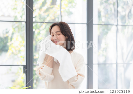 女人的肖像 125925119