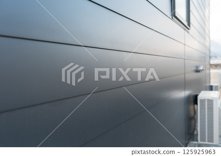 房屋外牆、鍍鋁鋅合板、鍍鋁鋅、金屬壁板 房屋外牆、鍍鋁鋅合板、鍍鋁鋅、金屬壁板 125925963