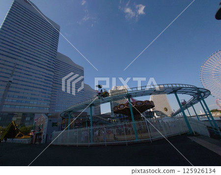 橫濱港未來天藍色風景 125926134
