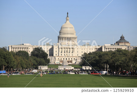 washington capitol hall in daytime washington capitol hall in daytime 125929910