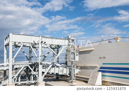 [Tokyo Kyushu Ferry, before departure of Hamayu bound for Shinmoji Port at Yokosuka Port] 125931870