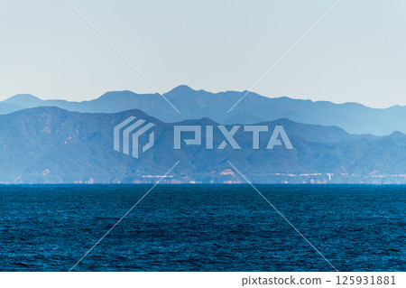 [Tokyo Kyushu Ferry bound for Mayu Shinmoji sails off the coast of Wakayama Prefecture] 125931881