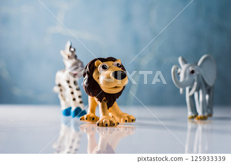 Small children's plastic figures. 125933339