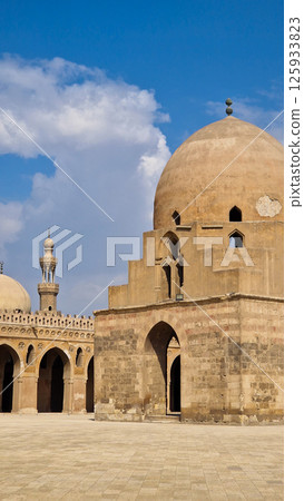 mosque, tower, building 125933823