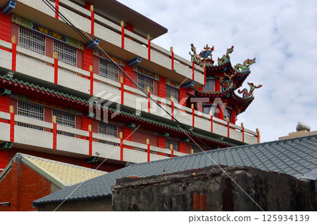 Beloved Taiwan (The largest temple in the "Gaomei Wenxing Temple" area of Taichung City's "Gaomei Wetlands" area, where the guardian deity of fishing is enshrined.) Beloved Taiwan (The largest temple in the "Gaomei Wenxing Temple" area of Taichung City's "Gaomei Wetlands" area, where the guardian deity of fishing is enshrined.) 125934139