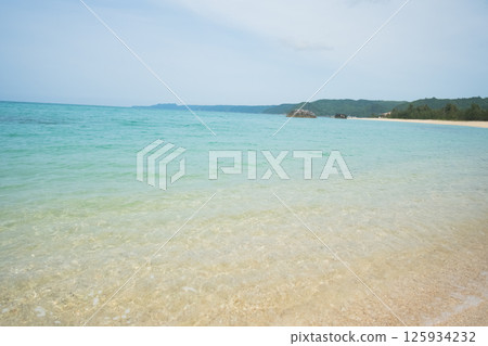 View of Tohara Beach, Okinawa Prefecture 125934232