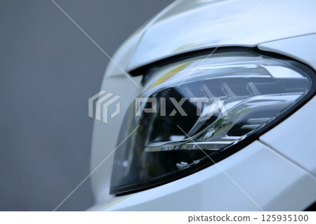 Car headlight image Car headlight image 125935100