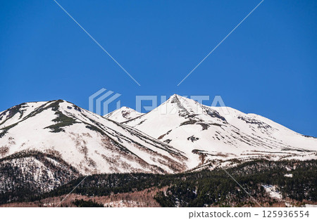 乘鞍山頂的春天 乘鞍山頂的春天 125936554