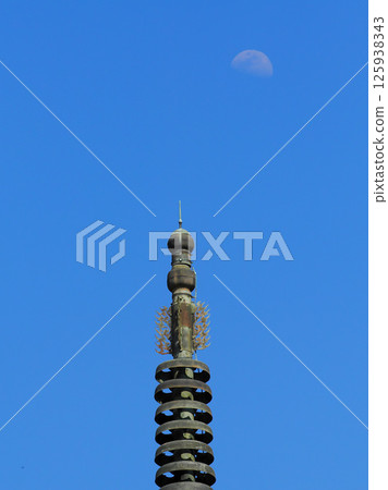 Spiral and Moon 125938343