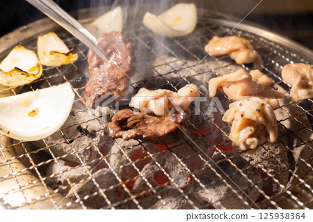 美味的炭烤肉 美味的炭烤肉 125938364