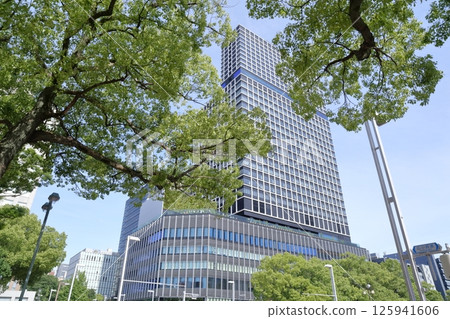 New Chunichi Building from the city park (Naka-ku, Nagoya City, Aichi Prefecture) New Chunichi Building from the city park (Naka-ku, Nagoya City, Aichi Prefecture) 125941606
