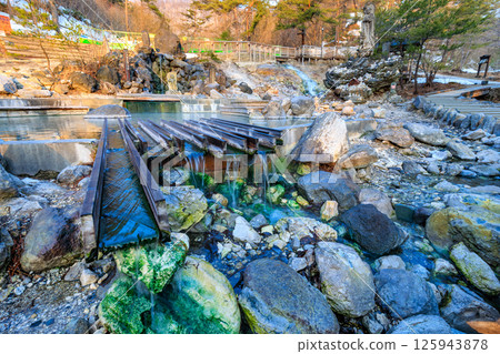 群馬縣吾妻郡草津溫泉西之河原公園清晨 群馬縣吾妻郡草津溫泉西之河原公園清晨 125943878