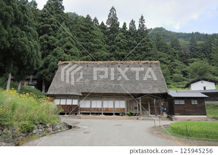 五箇山市相倉村的合掌屋（富山縣） 125945256