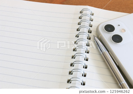 Notebook, smartphone and ballpoint pen, learning, education image 125946262