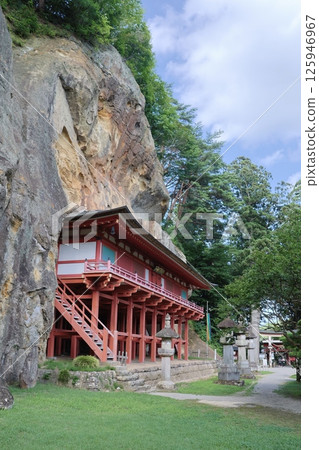 平泉獨石岩屋毗沙門堂 平泉獨石岩屋毗沙門堂 125946967