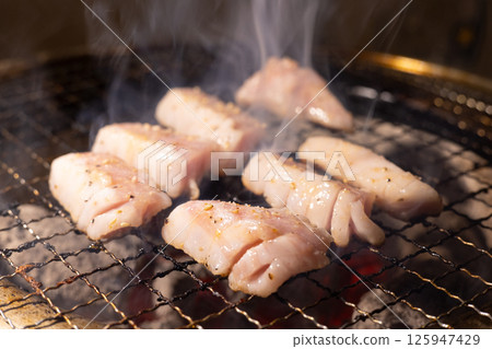 美味炭烤五花肉 125947429